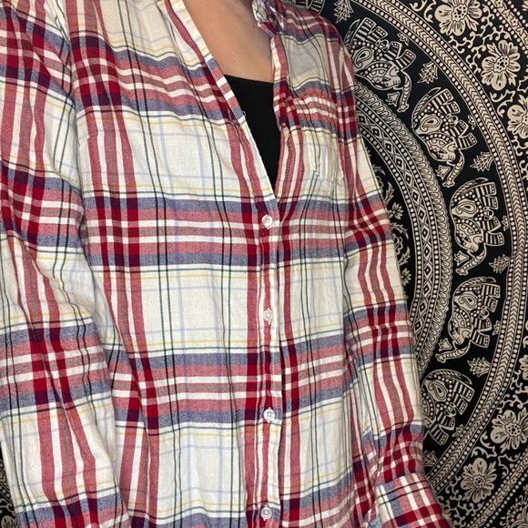 Gap Red and White Flannel - Picture 2 of 5